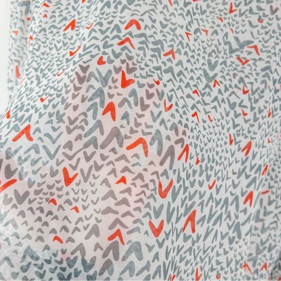 TRISTAN Womens Semi Sheer Grey Red Arrow Tunic Blouse Size Large Collared - Picture 9 of 11